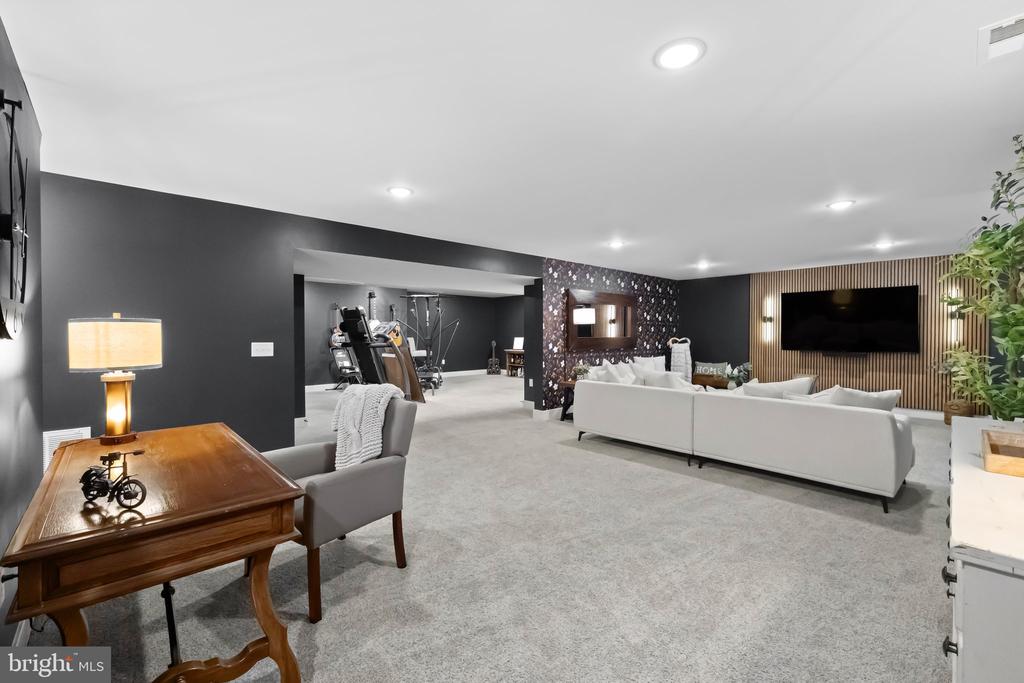 3283 FLAT RUN ROAD