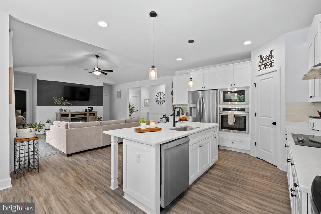 3283 FLAT RUN ROAD