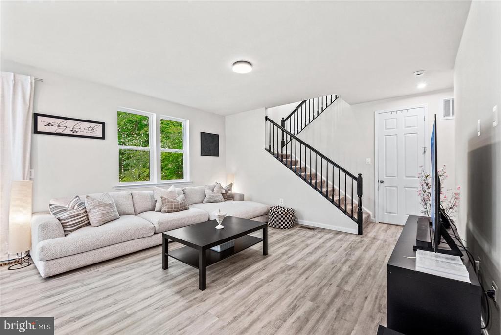 2848 WHITE TAIL DRIVE