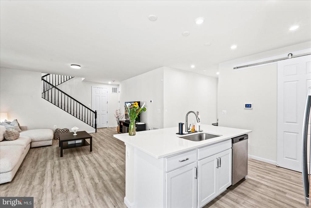 2848 WHITE TAIL DRIVE