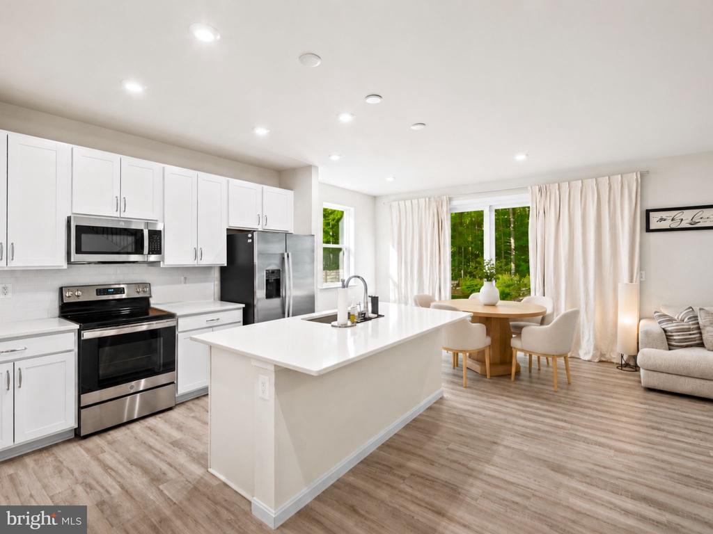 2848 WHITE TAIL DRIVE