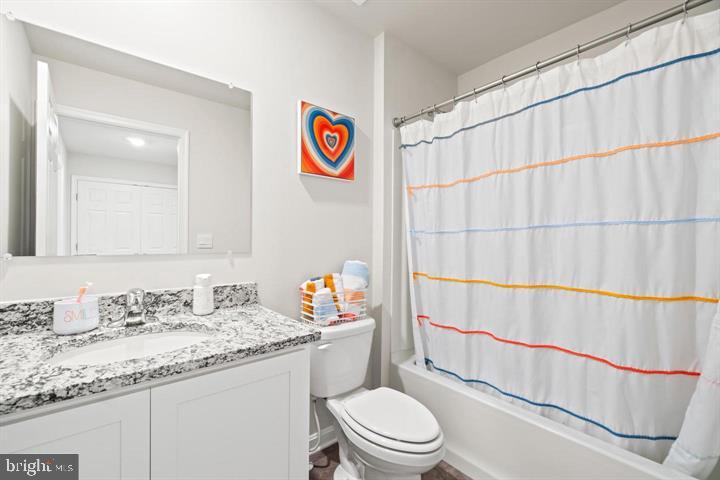 218 BAKER DR