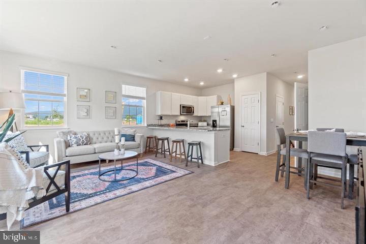 218 BAKER DR