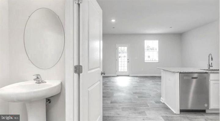 218 BAKER DR