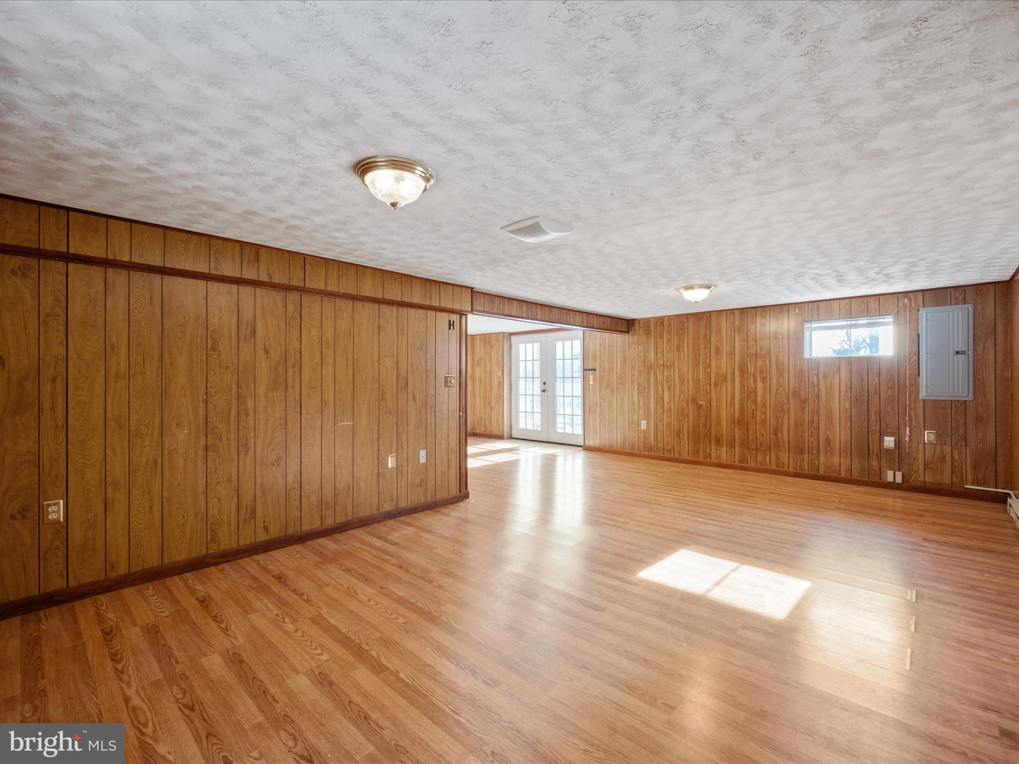 21 Wallace Ave
