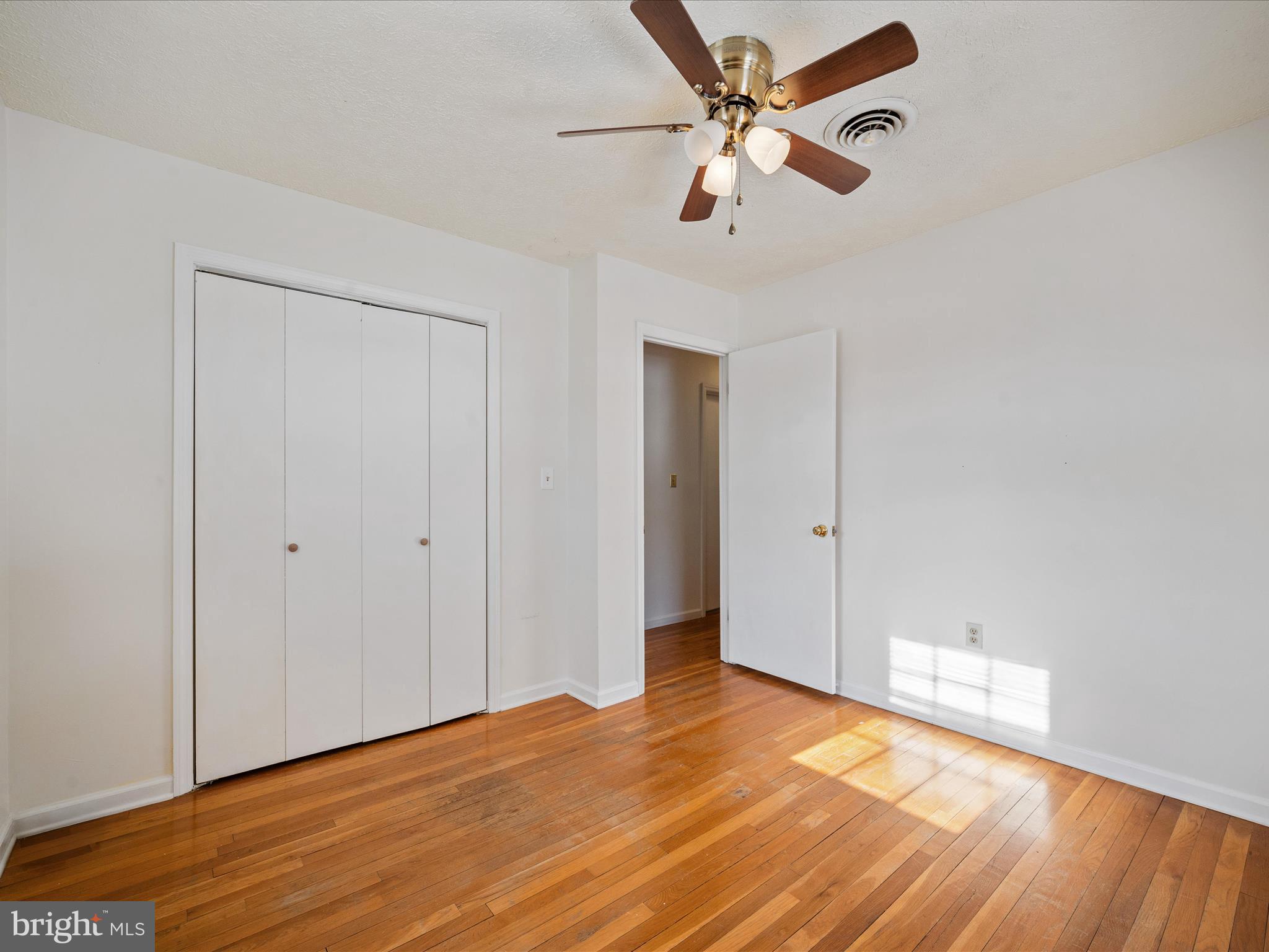 21 Wallace Ave