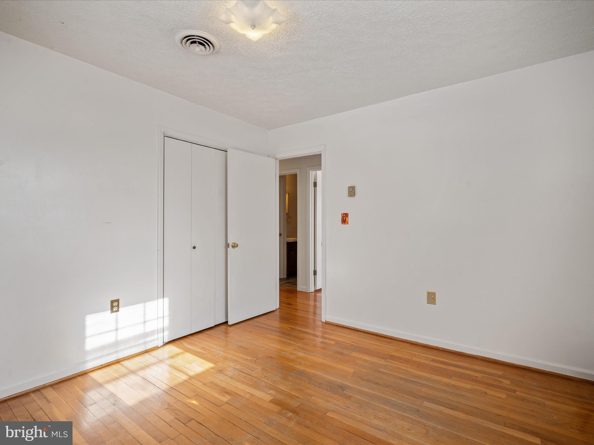 21 Wallace Ave
