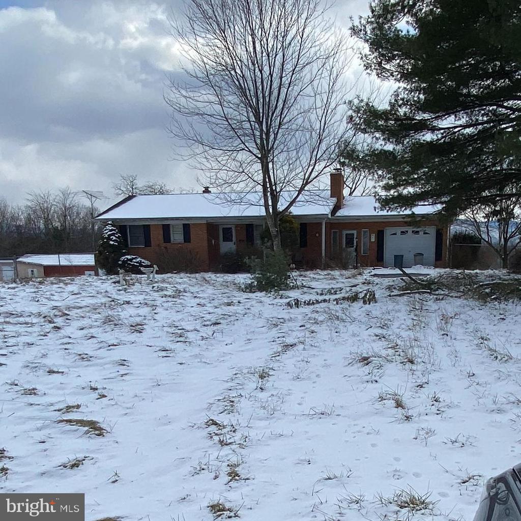 991 Riverbend Rd
