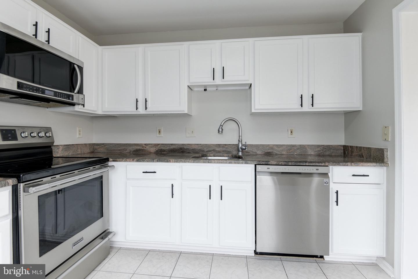 11205 RIENZI PLACE Unit: 202