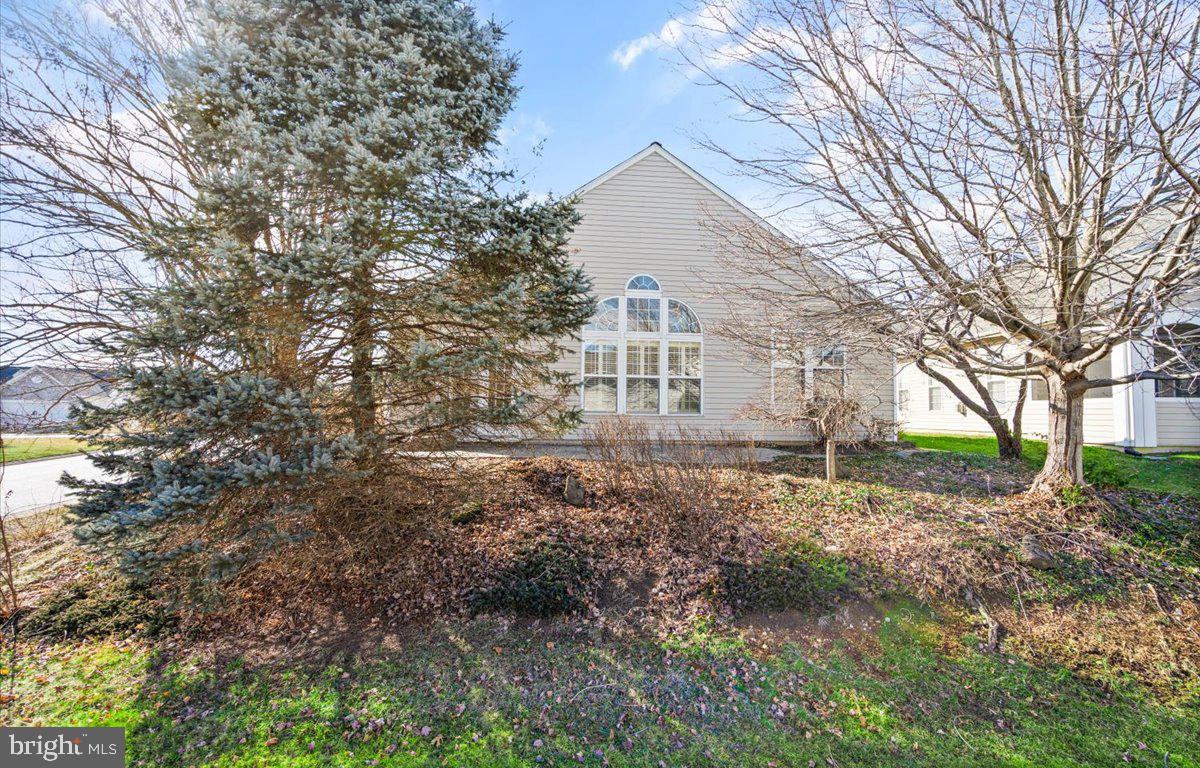 17590 FOUR SEASONS DRIVE