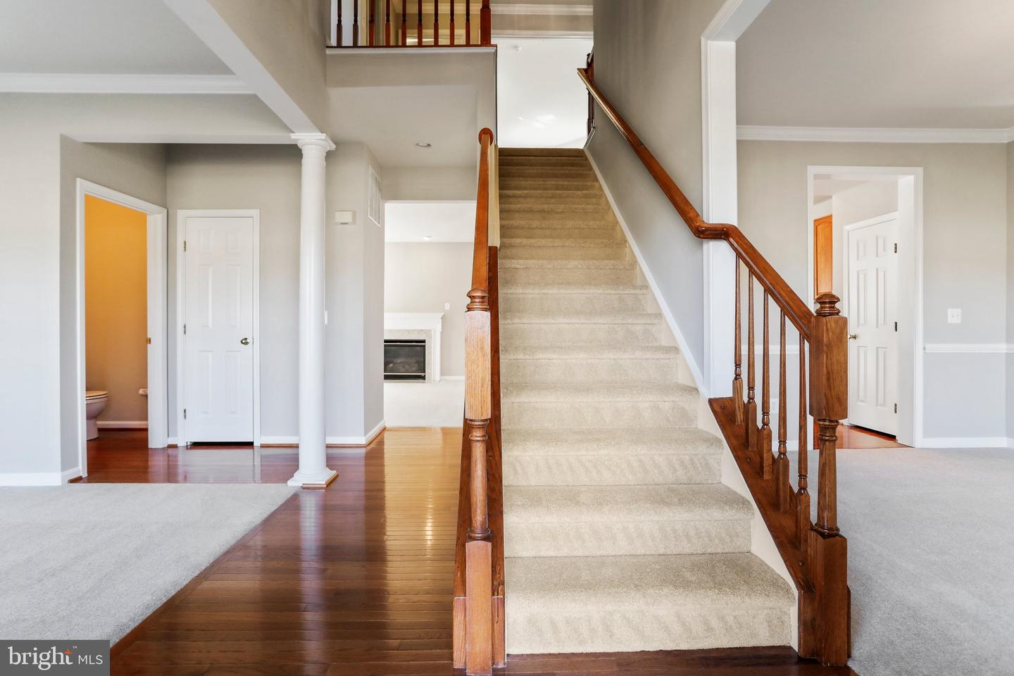 17049 LOFTRIDGE LANE