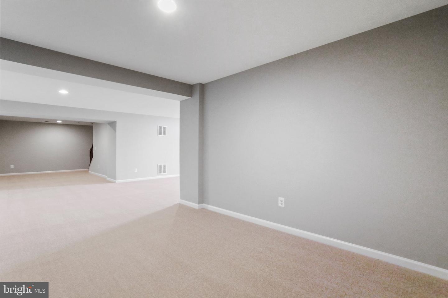 17049 LOFTRIDGE LANE