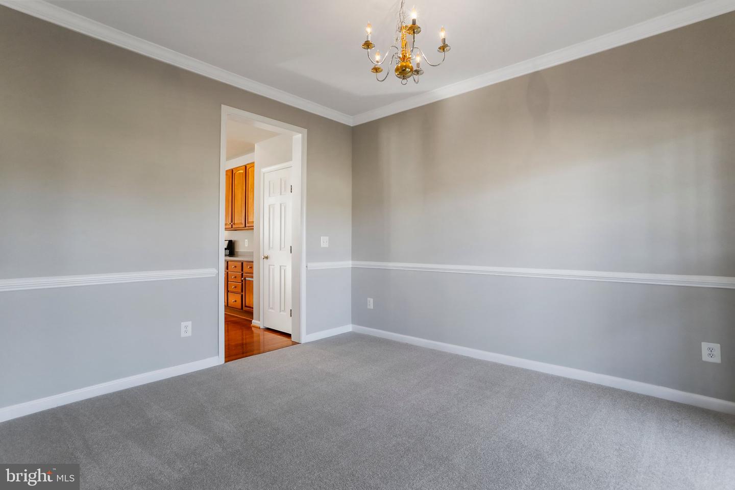 17049 LOFTRIDGE LANE