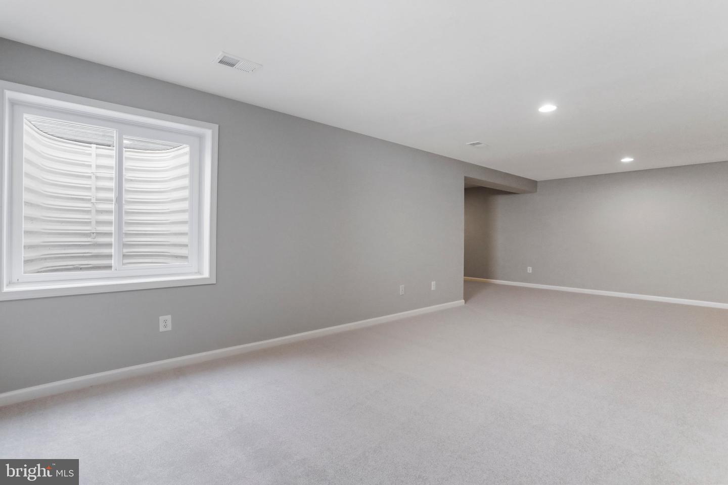 17049 LOFTRIDGE LANE