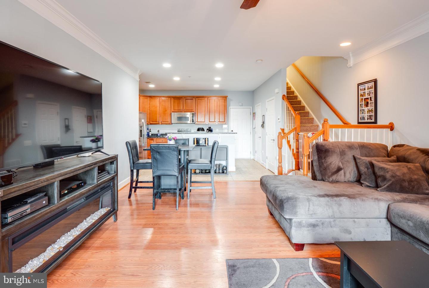 2344 BROOKMOOR LANE