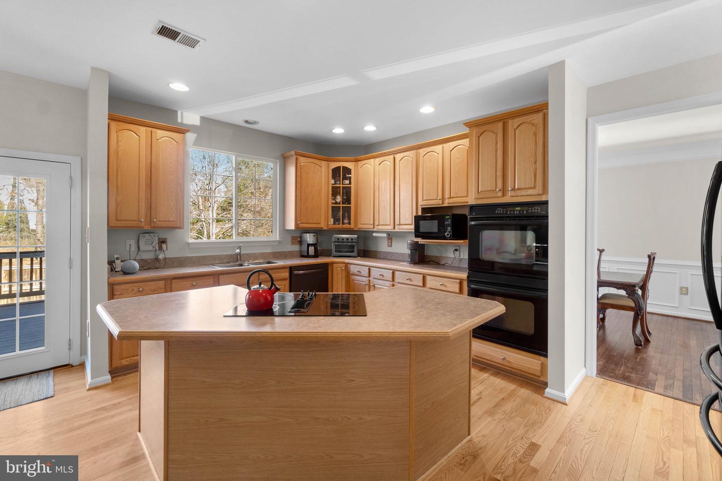 8158 TENBROOK DRIVE