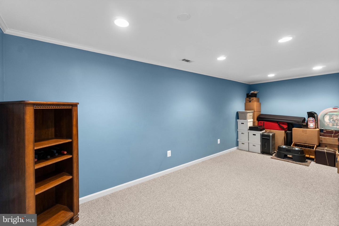 8158 TENBROOK DRIVE