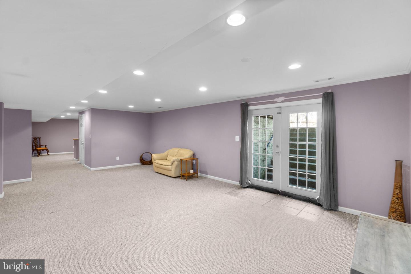 8158 TENBROOK DRIVE