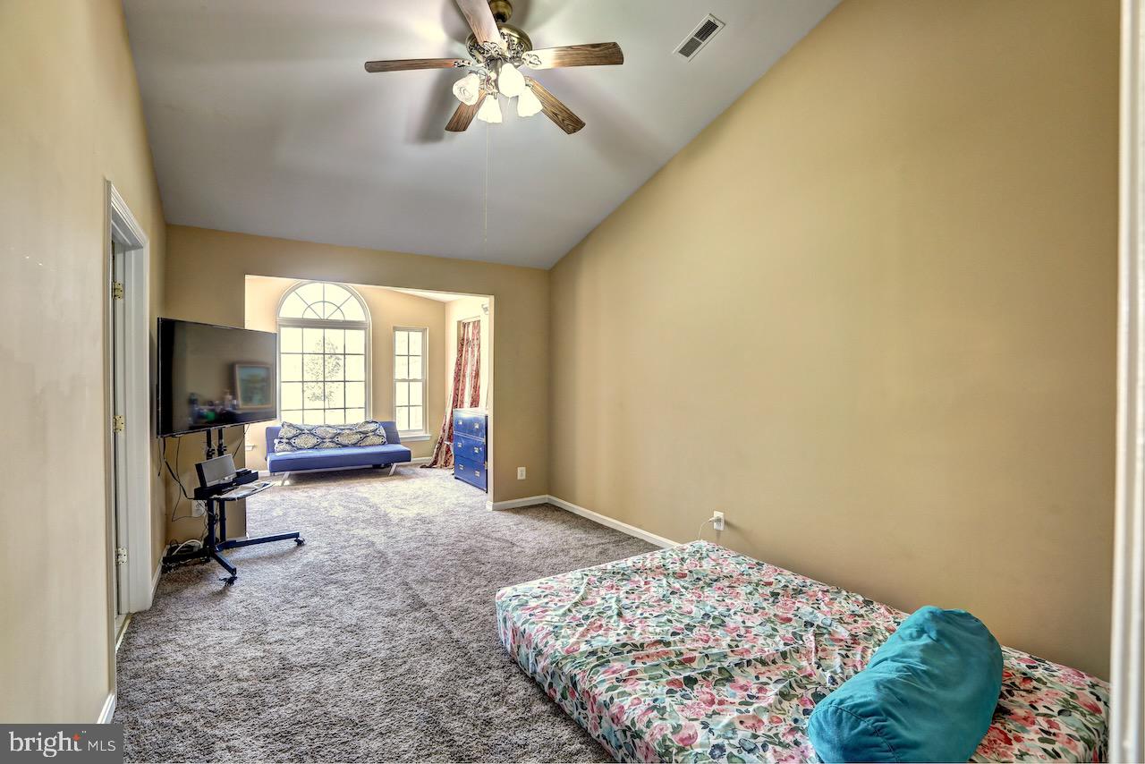 9406 SILVER METEOR COURT