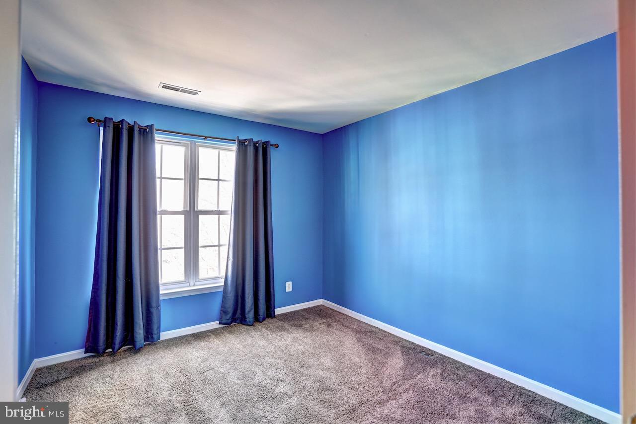 9406 SILVER METEOR COURT