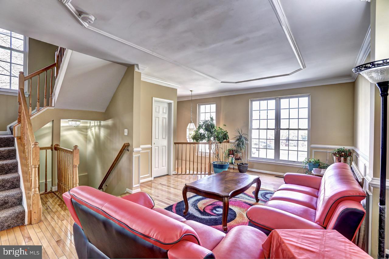 9406 SILVER METEOR COURT