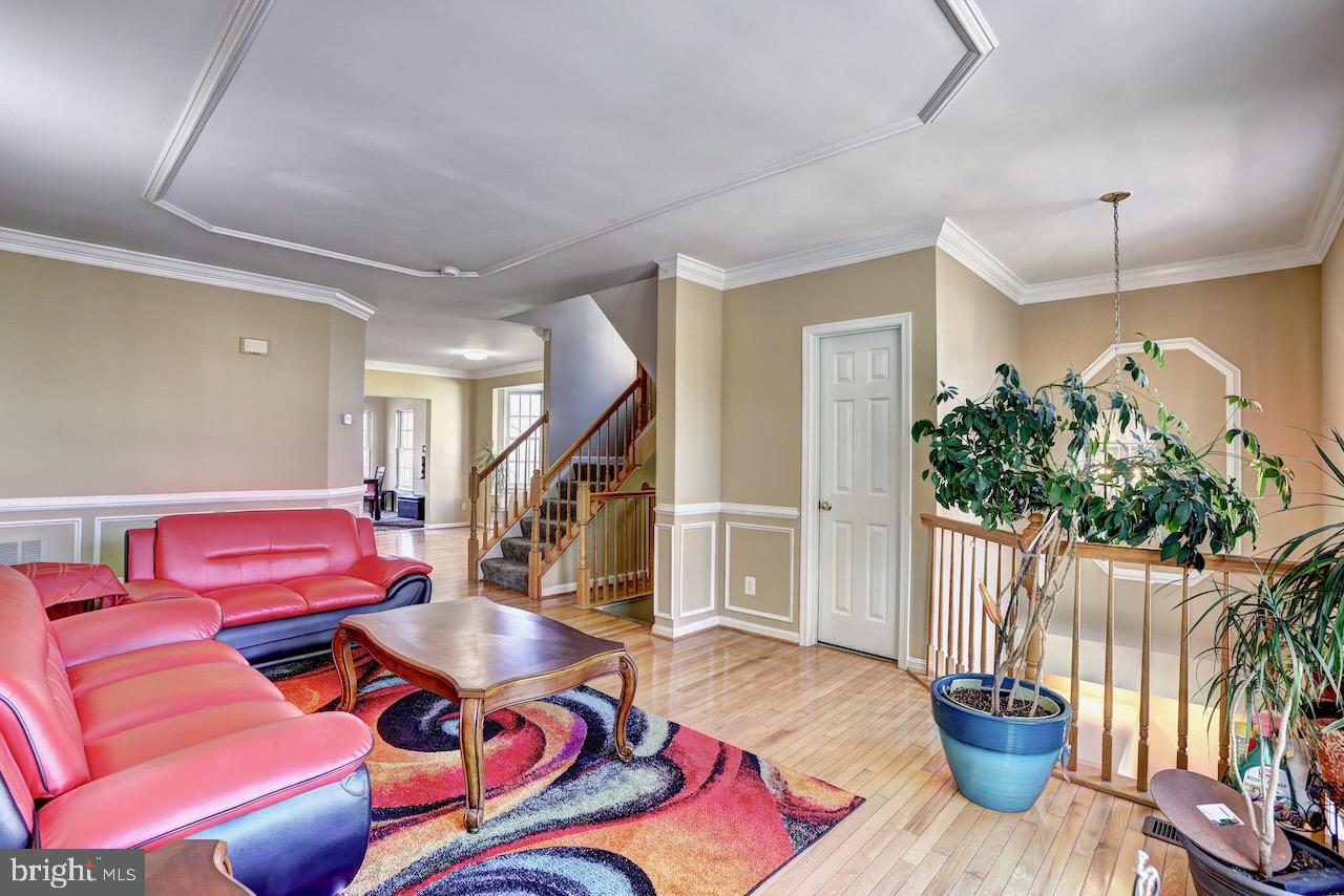 9406 SILVER METEOR COURT