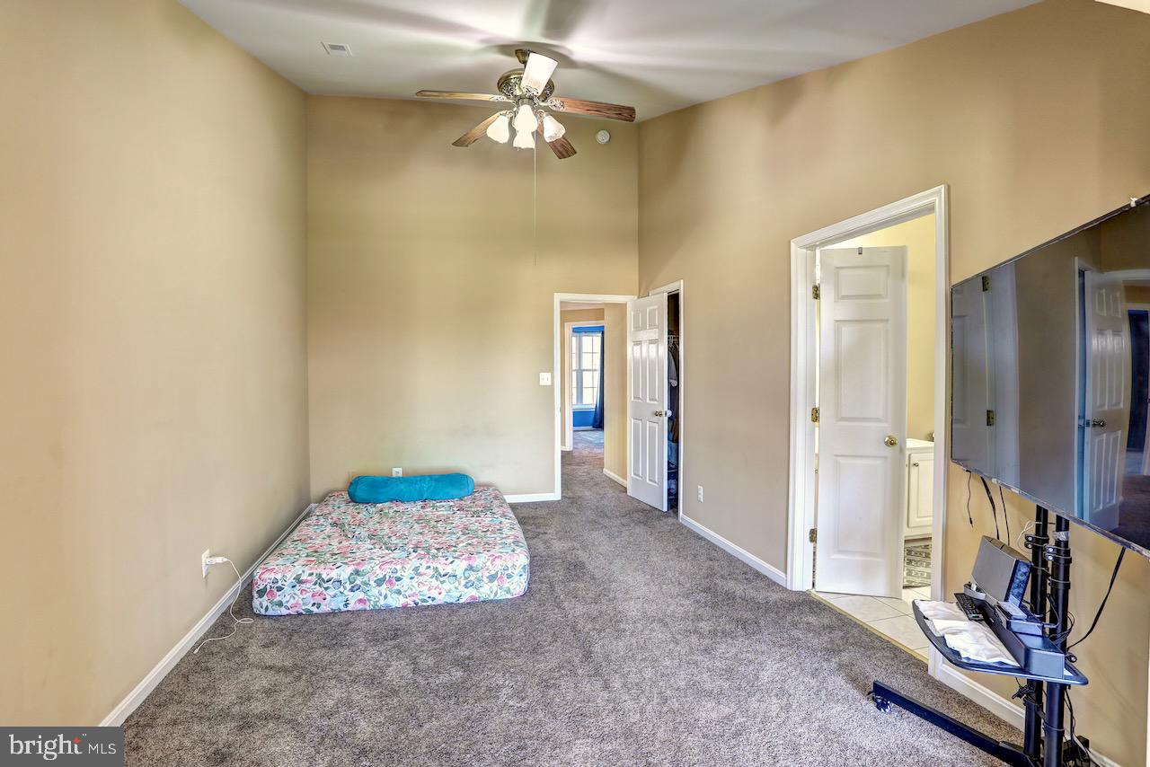 9406 SILVER METEOR COURT