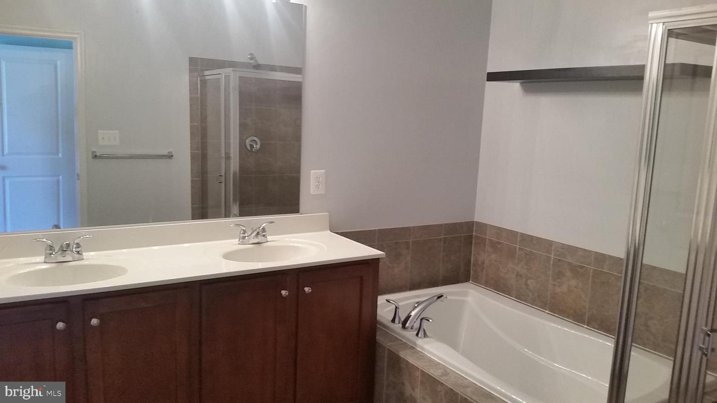 7971 CRESCENT PARK DRIVE Unit: 161