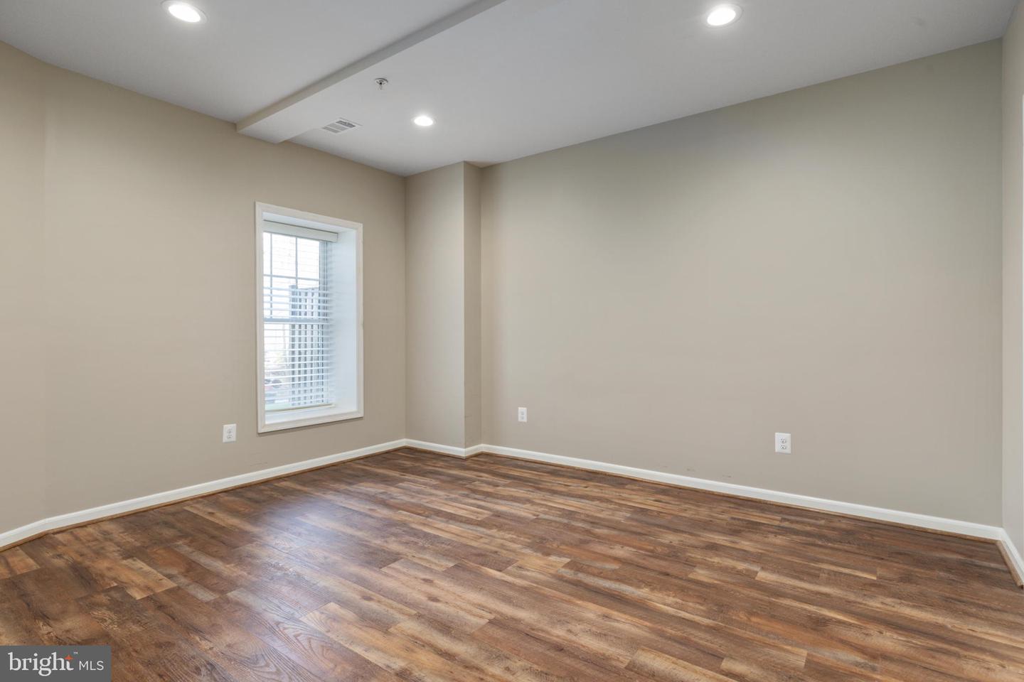 8301 COLLIER LANE