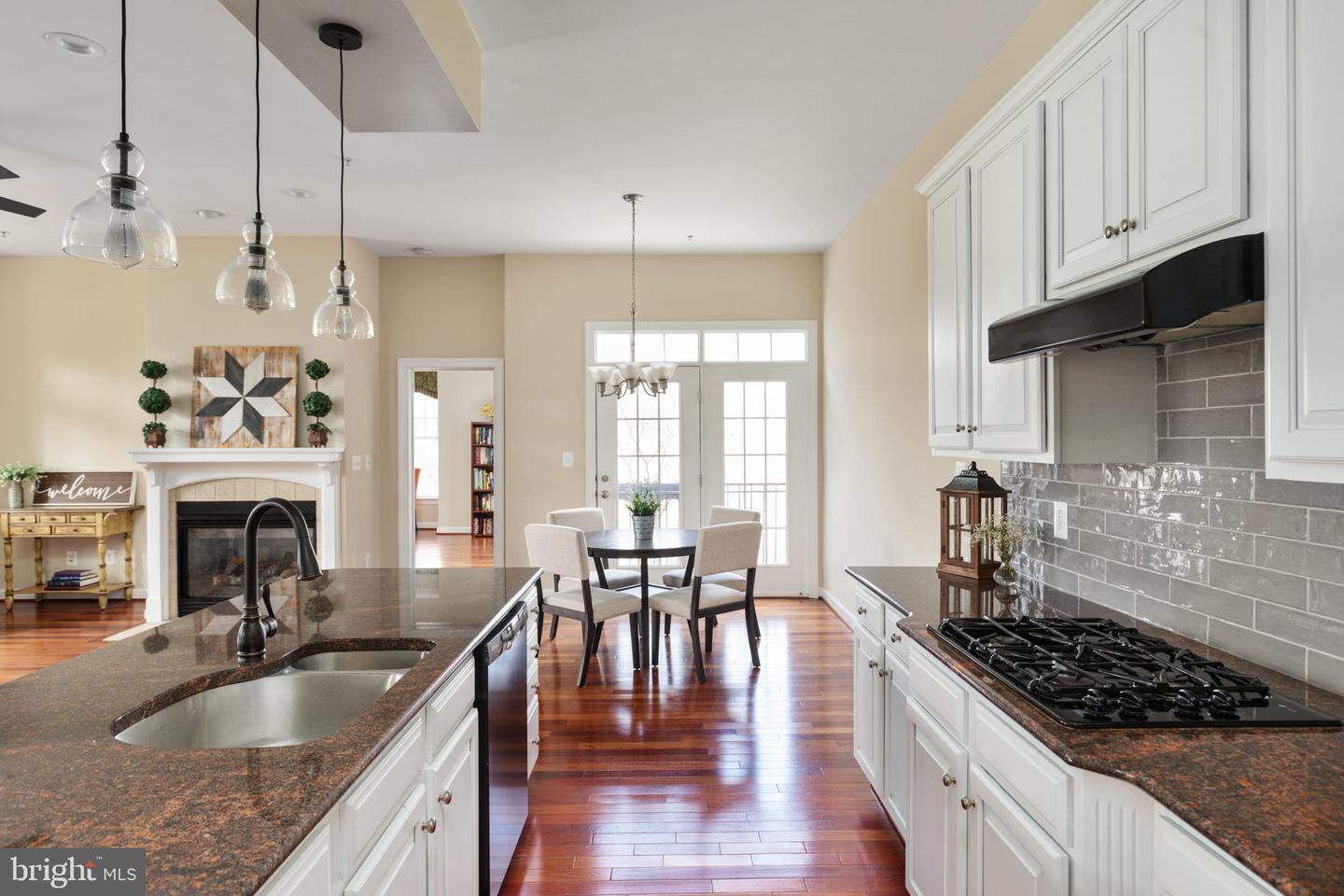 8301 COLLIER LANE