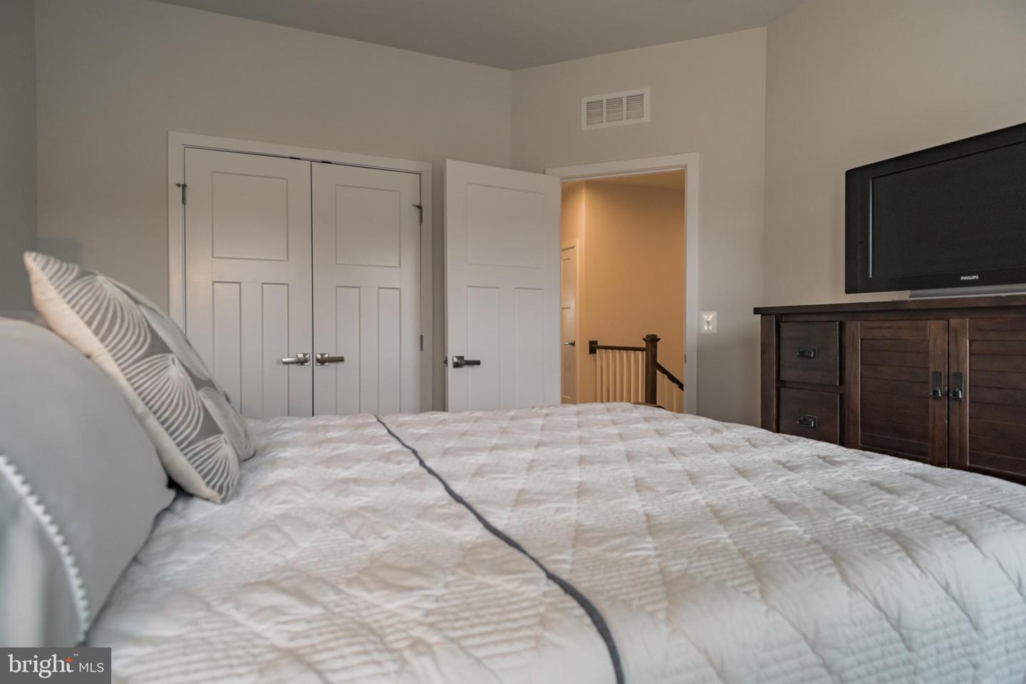 11243 CREEK FORD TERRACE