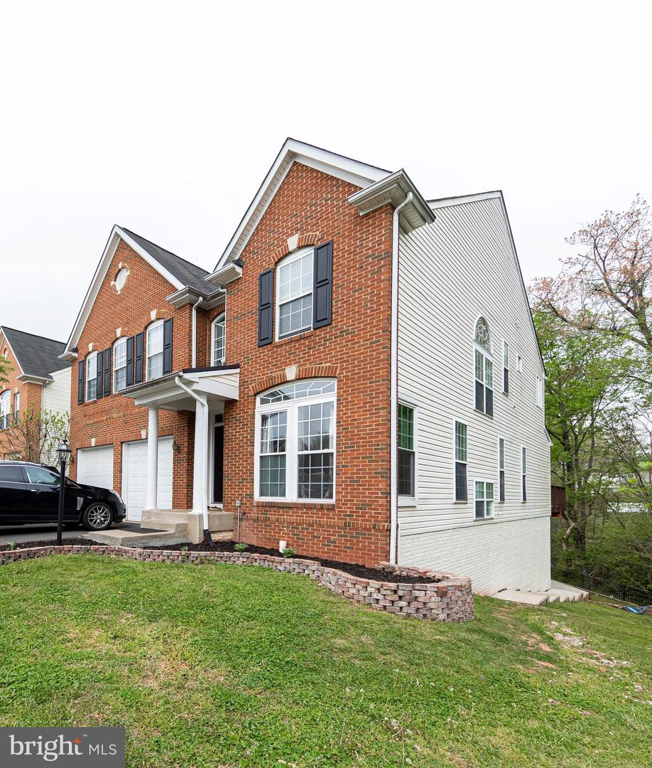 8101 BREEZY KNOLL DRIVE