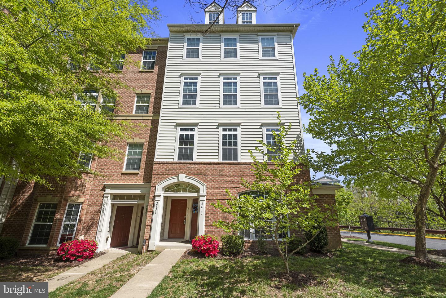 2631 EASTBOURNE DRIVE