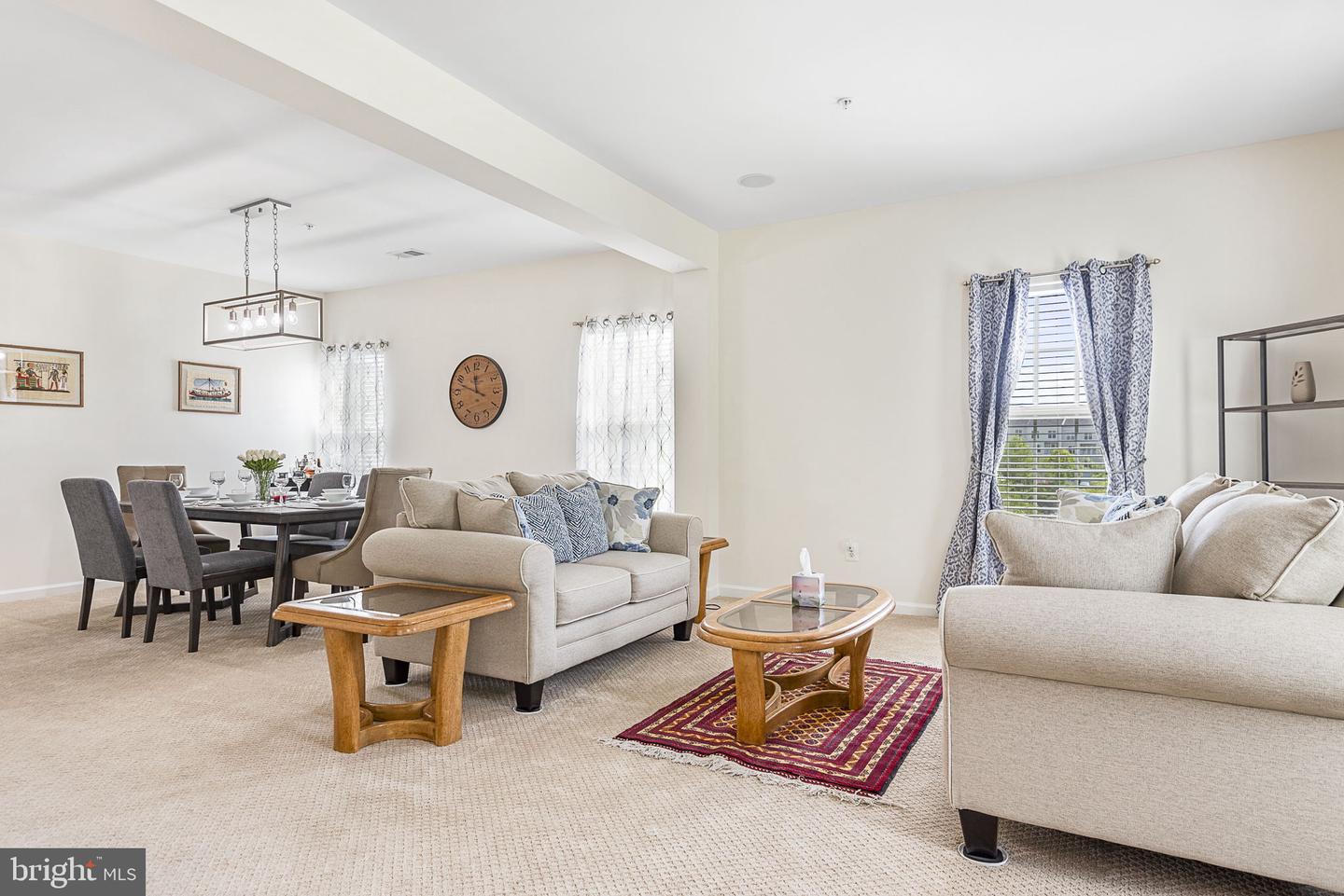 2631 EASTBOURNE DRIVE