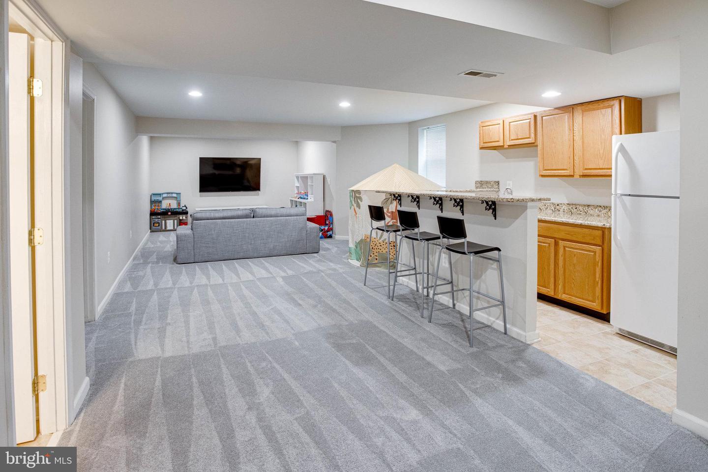 13128 KINNICUTT DRIVE
