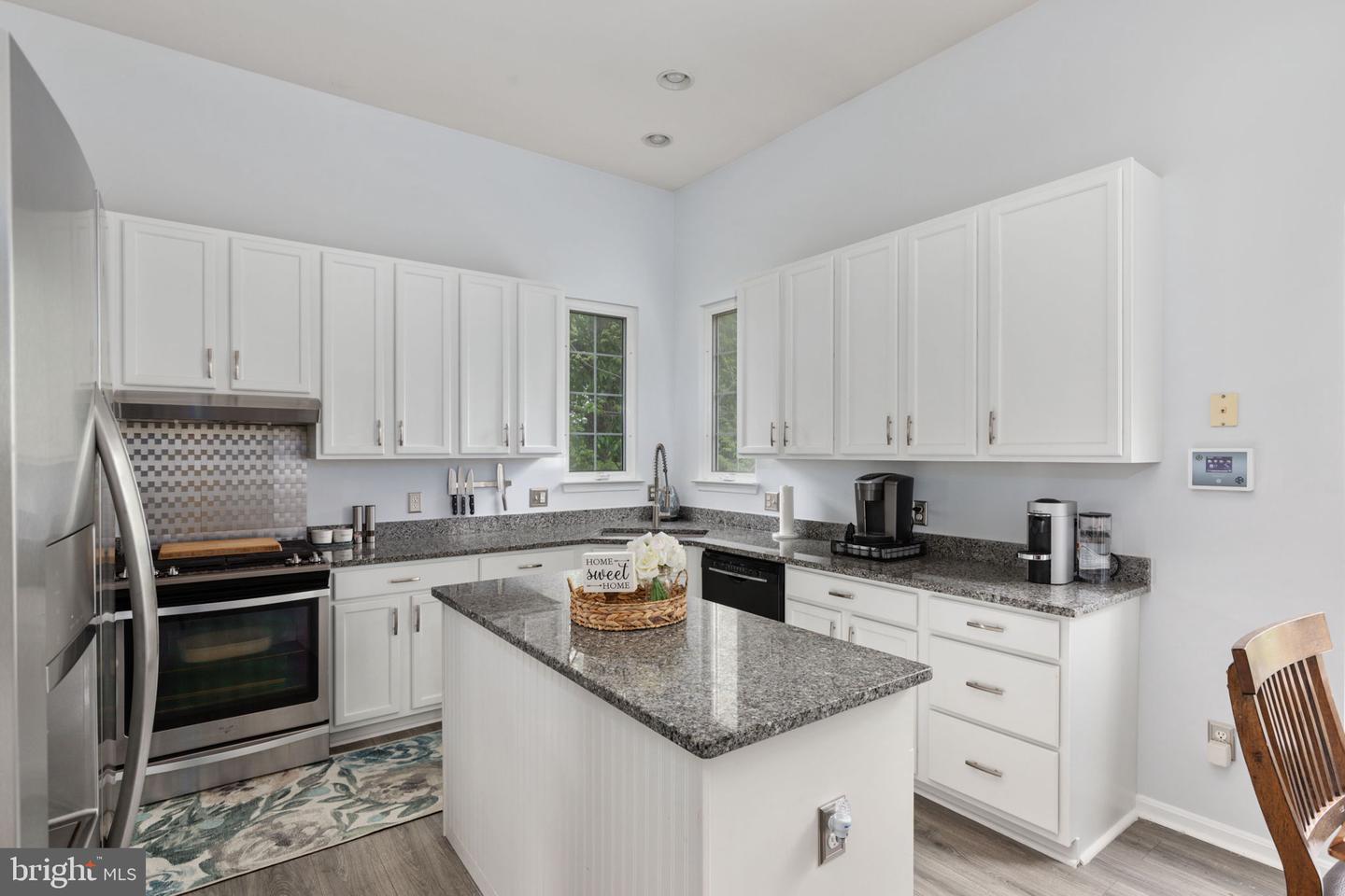 10000 NAUGHTON COURT
