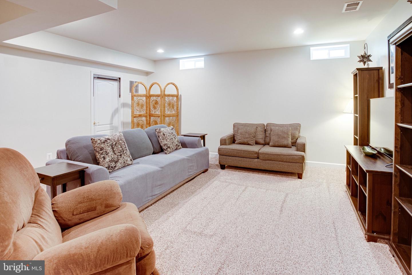 4190 TALON DRIVE