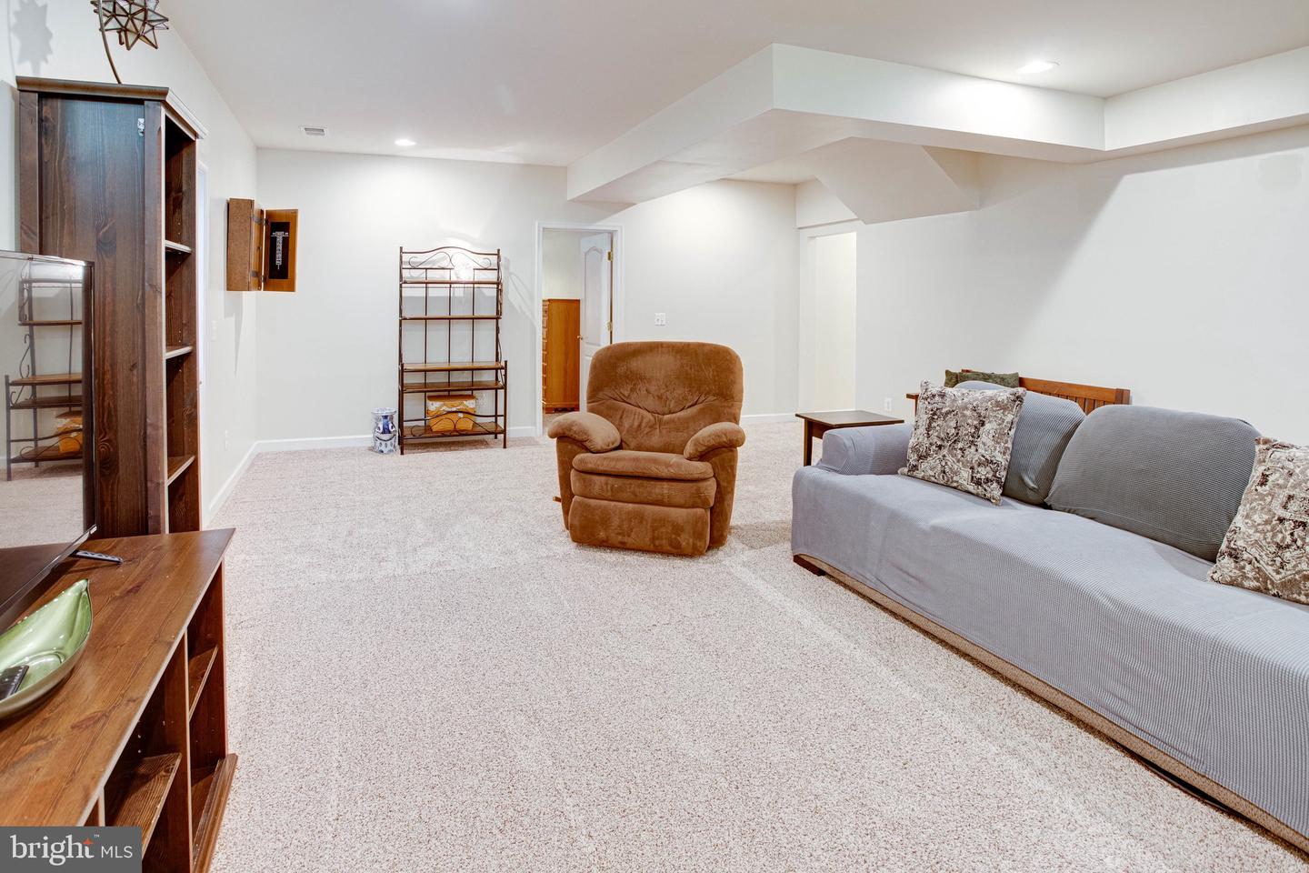 4190 TALON DRIVE