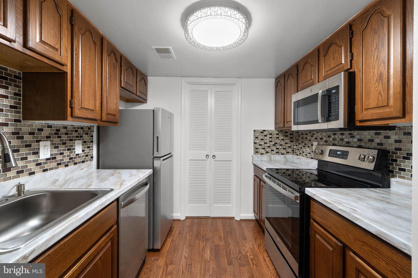 3847 OGILVIE COURT