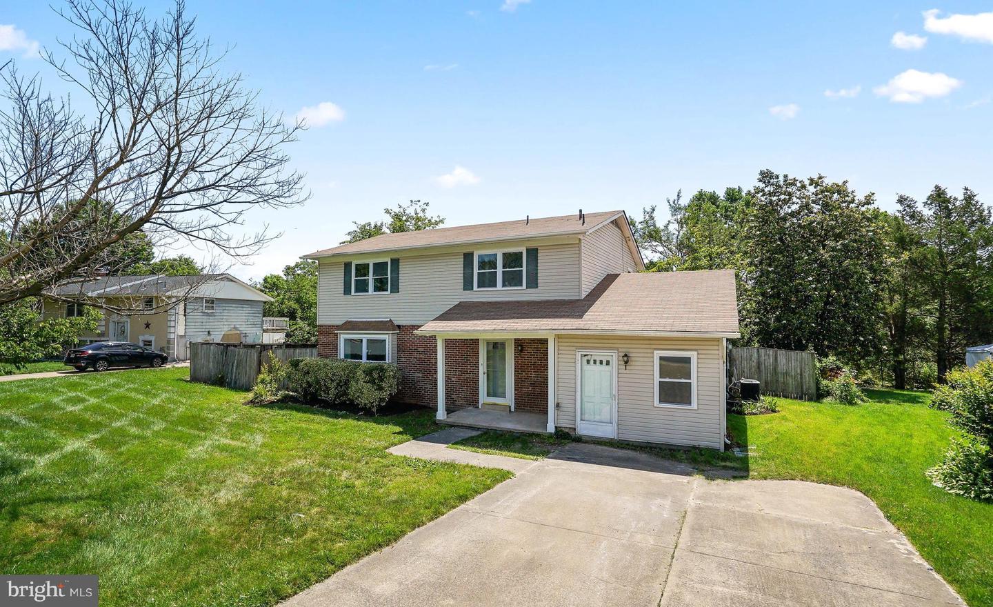 9843 ALAN COURT