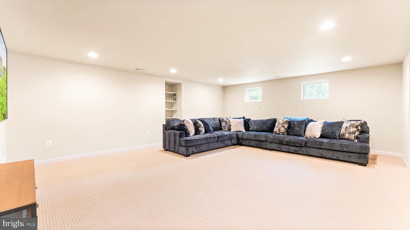 5555 ACERVILLE PLACE