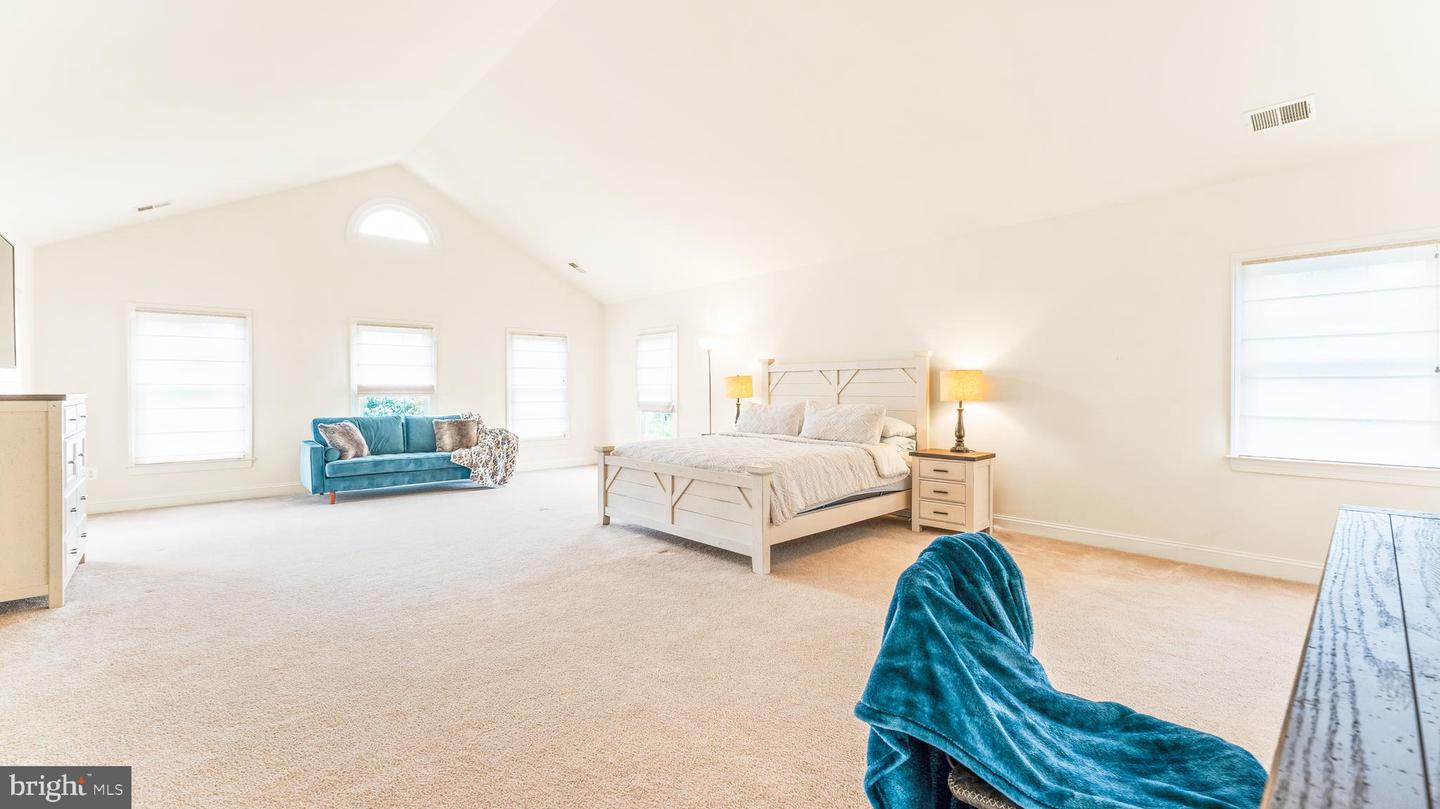 5555 ACERVILLE PLACE