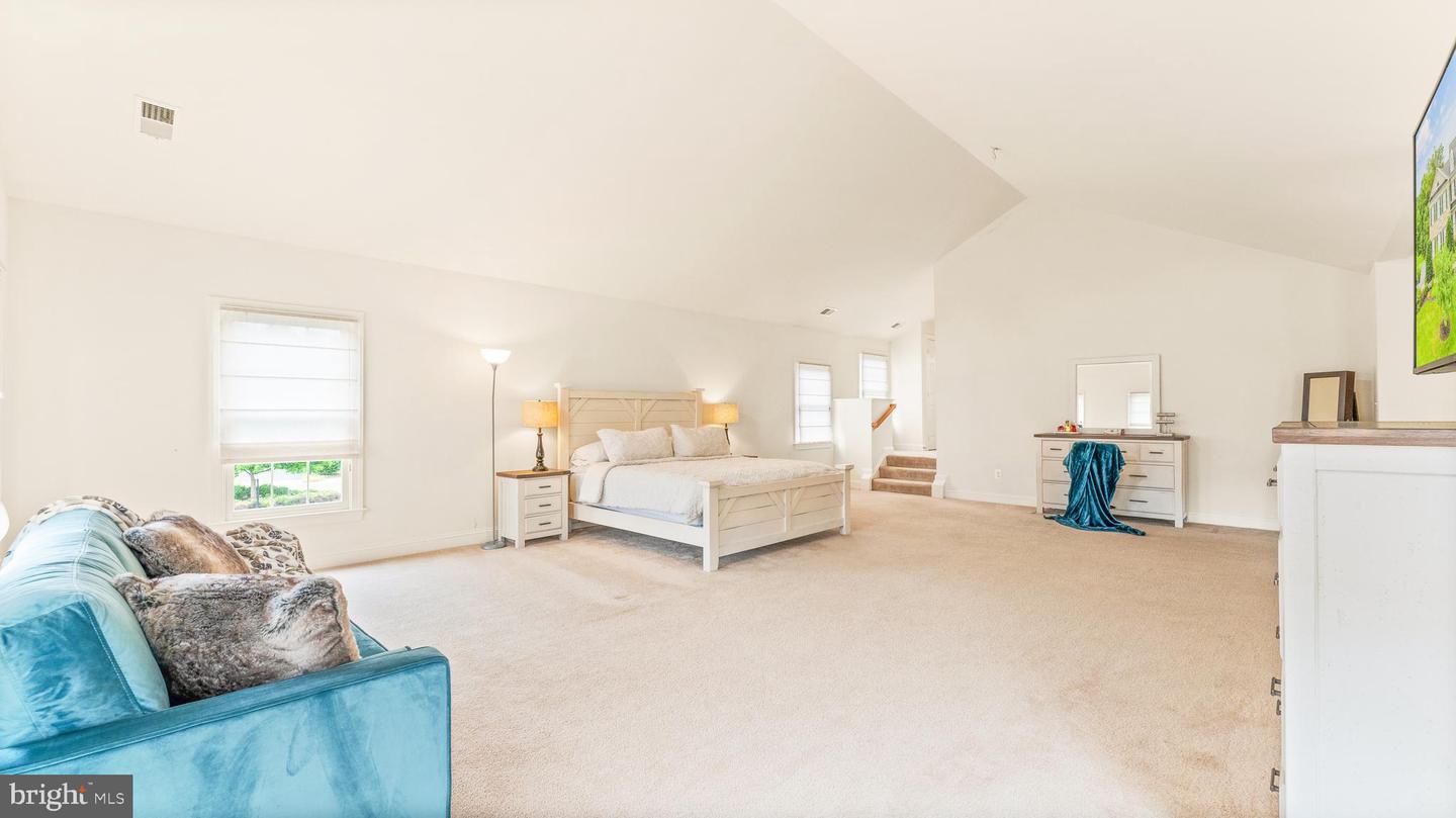 5555 ACERVILLE PLACE