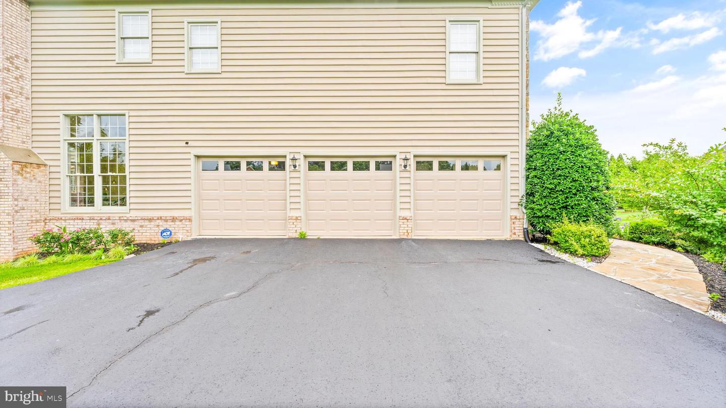 5555 ACERVILLE PLACE