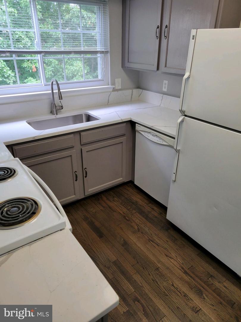 12135 CHAUCER LANE Unit: 12135