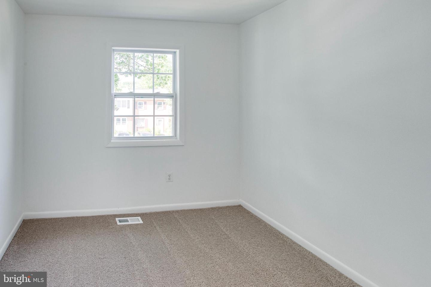 2944 BUELL COURT