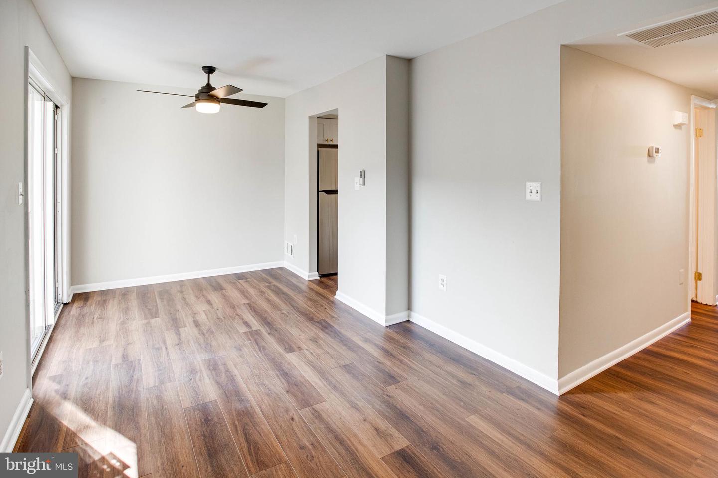 2944 BUELL COURT