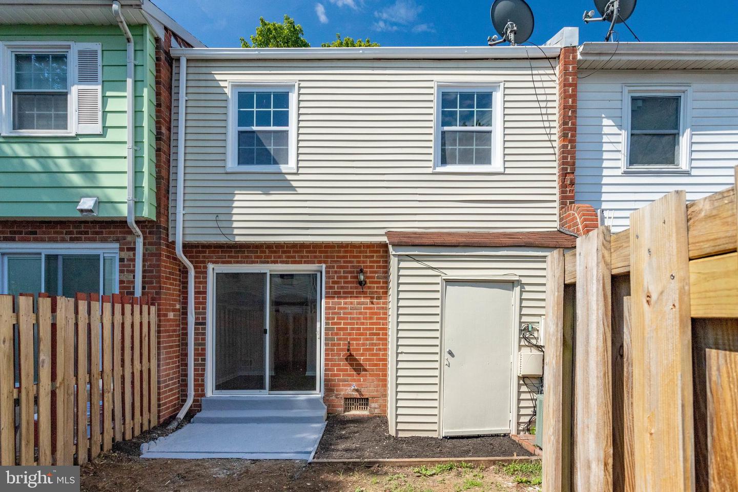 2944 BUELL COURT