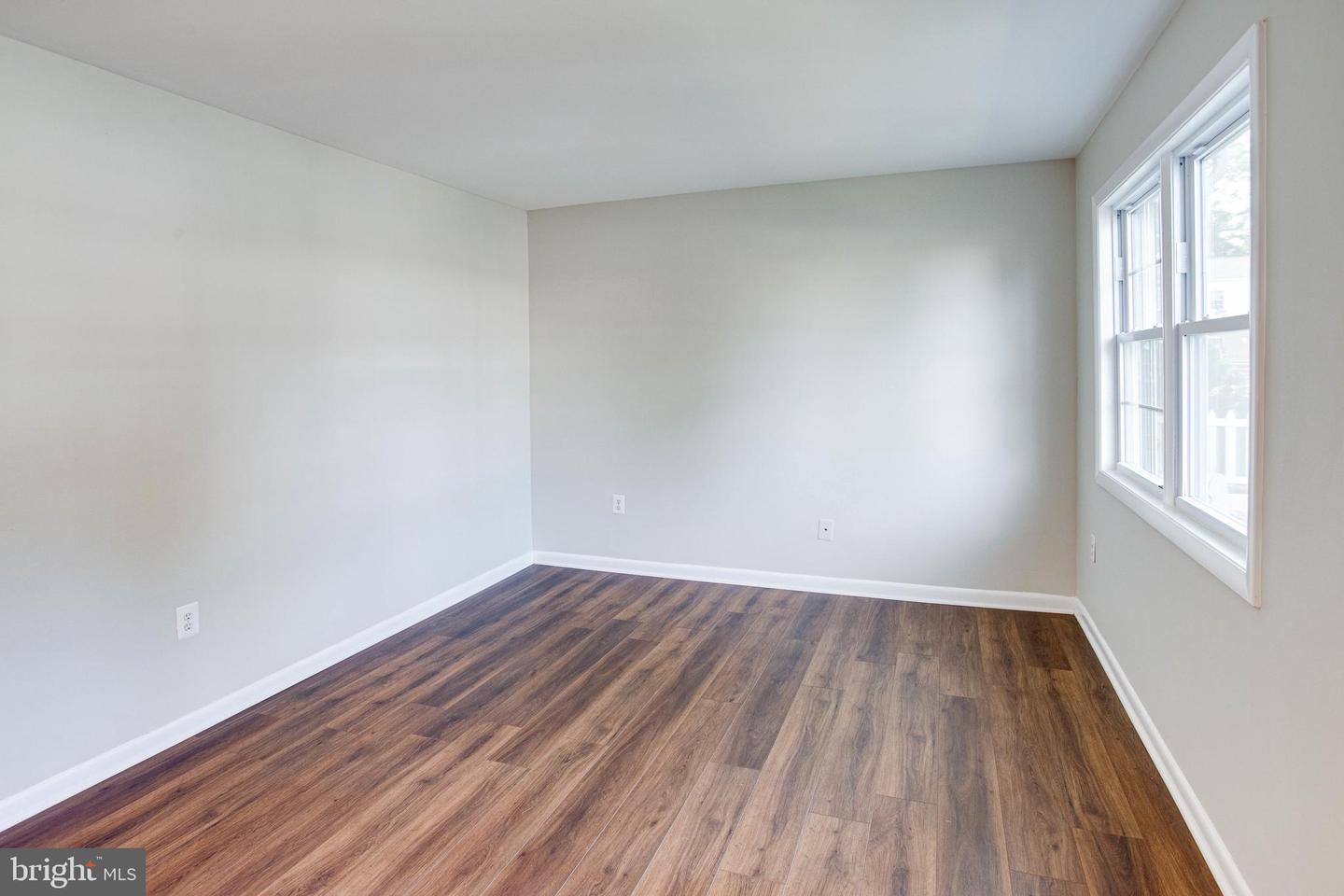 2944 BUELL COURT