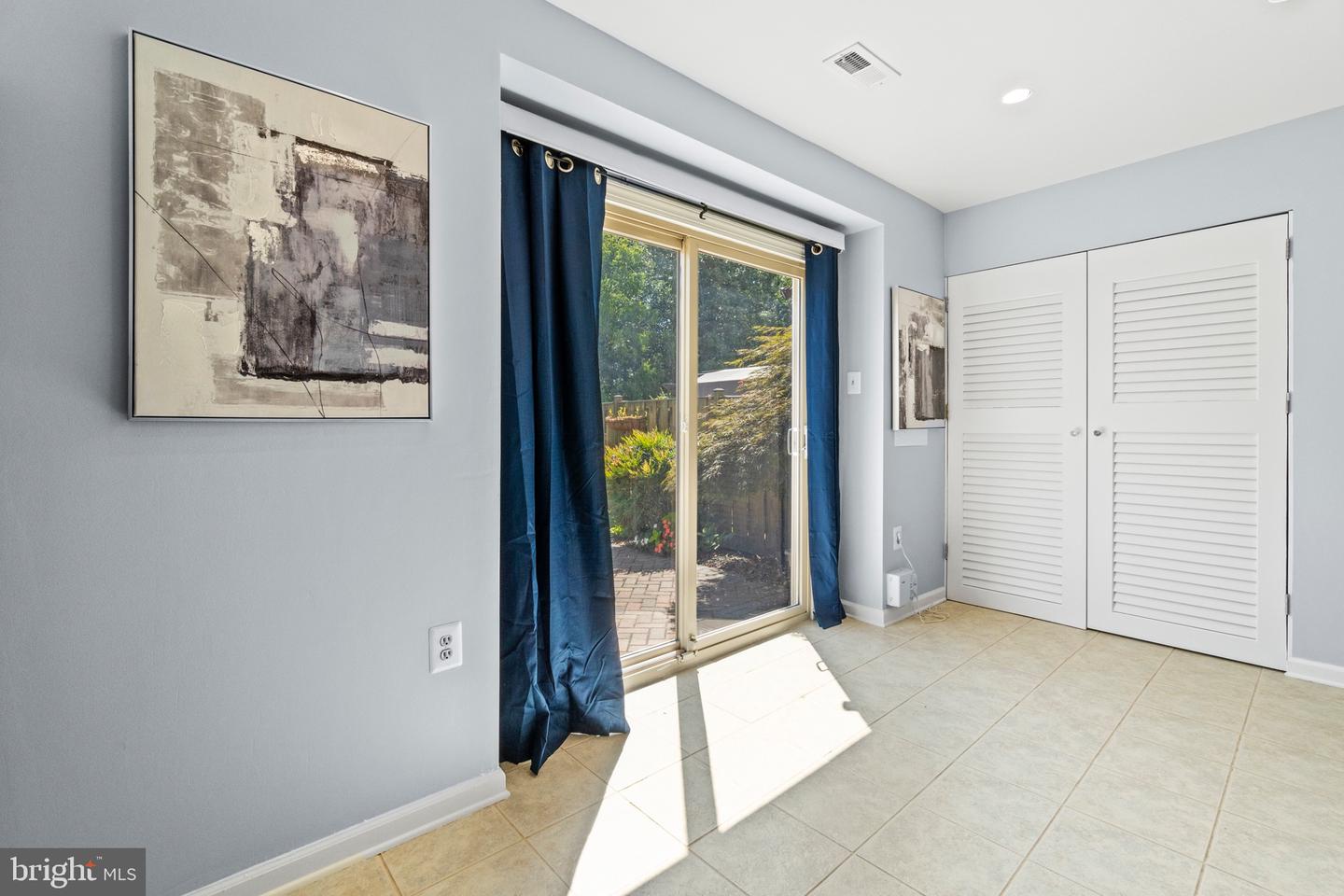 7611 JORDON HOLLOW COURT